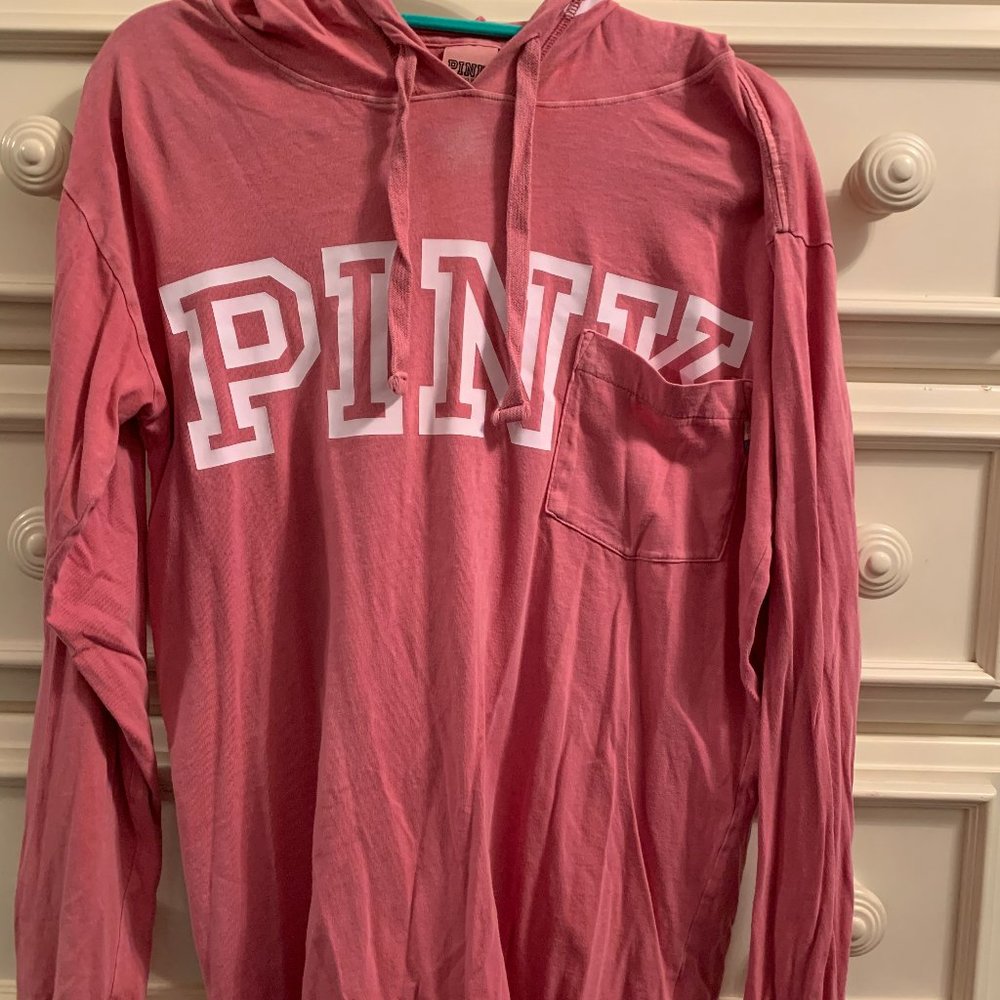 PINK Hoodie Tee Medium